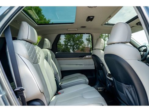 Used 2021 Hyundai Palisade Limited FWD image 18