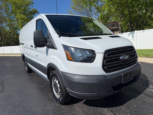 Used 2018 Ford Transit 150 130 Low Roof RWD image 11