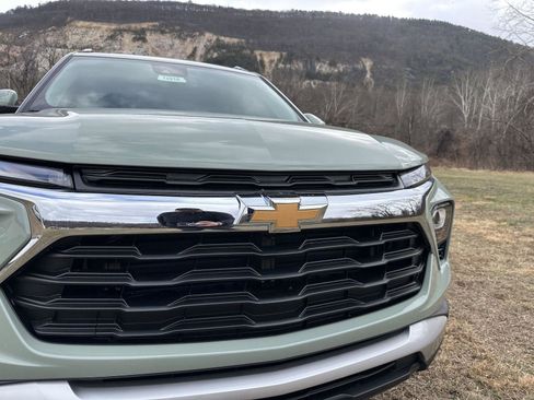 New 2026 Chevrolet TrailBlazer LT w/ Convenience Package image 3