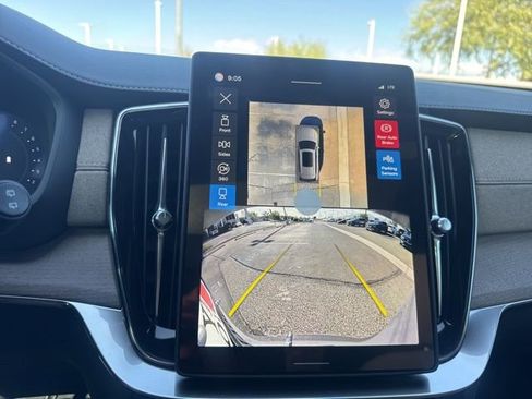 New 2026 Volvo XC90 B5 Plus w/ Protection Package image 28