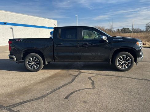 Used 2025 Chevrolet Silverado 1500 LT image 8