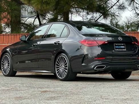 Used 2023 Mercedes-Benz C 300 Sedan image 6