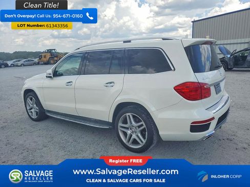 Used 2015 Mercedes-Benz GL 550 4MATIC w/ Driver Assistance Package image 3