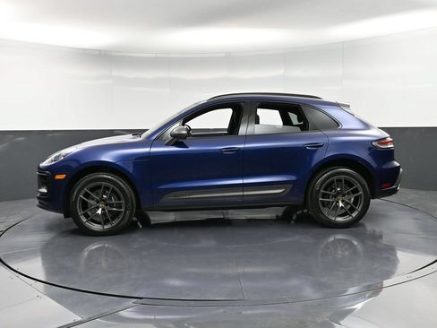 Certified 2026 Porsche Macan AWD/4WD image 2