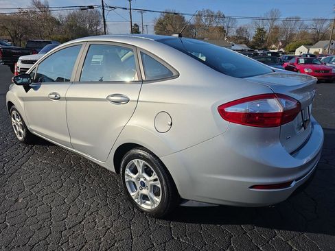 Used 2016 Ford Fiesta SE image 19