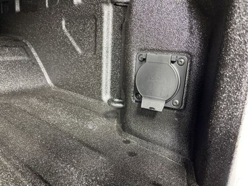 Used 2026 Chevrolet Silverado 2500 LTZ w/ LTZ Premium Package image 44