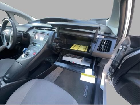 Used 2014 Toyota Prius Prime Plug-In Hybrid FWD image 37