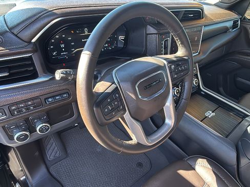 Certified 2024 GMC Yukon Denali image 10