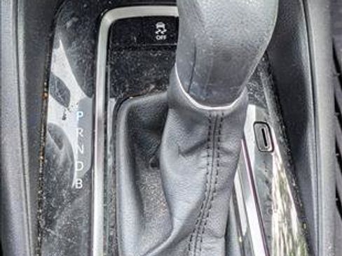 Used 2025 Toyota Corolla LE FWD image 13