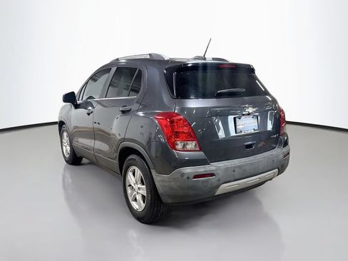 Used 2016 Chevrolet Trax LT w/ LT Convenience Package FWD image 8