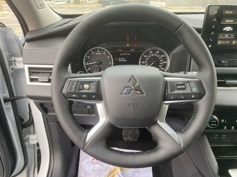 New 2026 Mitsubishi Outlander Trail Edition image 15