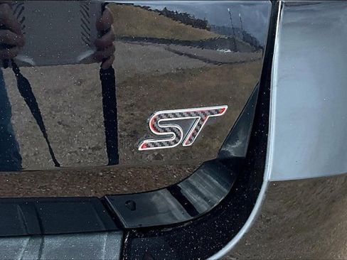 Used 2025 Ford Explorer ST image 24