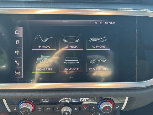 Used 2019 Audi Q3 2.0T Premium AWD/4WD image 15