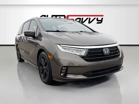 Used 2022 Honda Odyssey Touring image 1