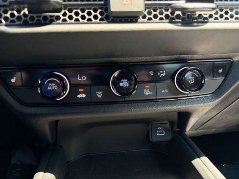 Certified 2024 Honda HR-V Sport image 16