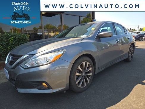 Used 2017 Nissan Altima 2.5 SV FWD image 4