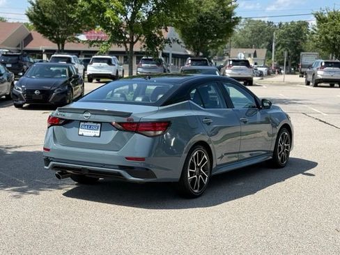 Certified 2025 Nissan Sentra SR w/ SR Premium Package FWD image 5