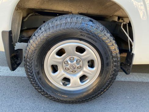 Used 2022 Nissan Frontier S AWD/4WD image 18