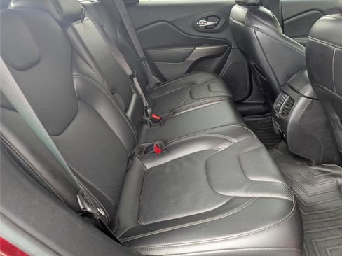 Used 2020 Jeep Cherokee Limited image 36