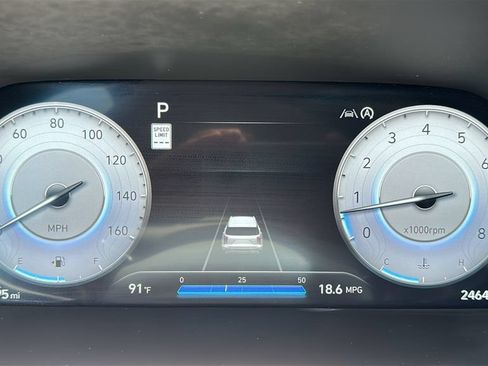 Used 2024 Hyundai Palisade Calligraphy AWD/4WD image 2