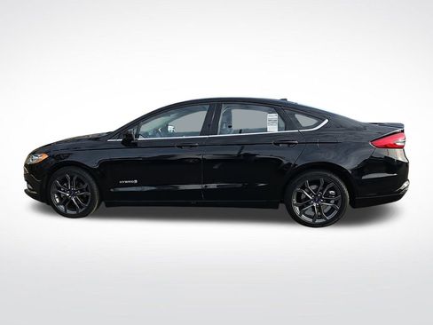 Used 2018 Ford Fusion SE image 10