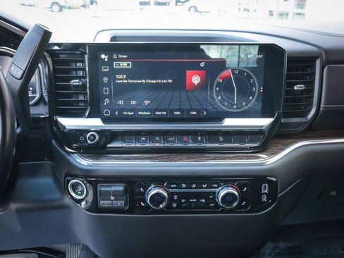 Used 2023 GMC Sierra 1500 SLE image 18