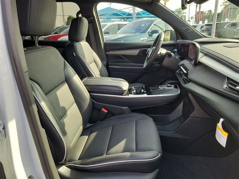 Used 2026 Buick Enclave Preferred image 28