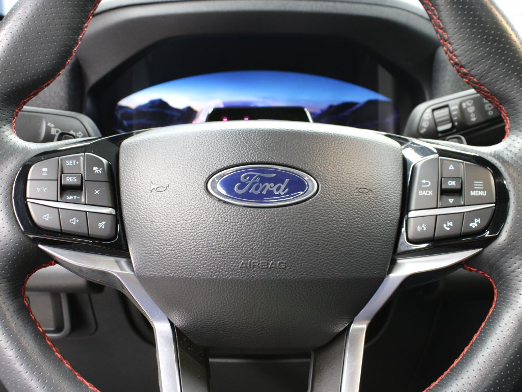 Used 2025 Ford Explorer ST AWD/4WD image 61
