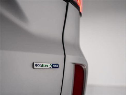 Used 2020 Ford Escape SEL AWD/4WD image 31