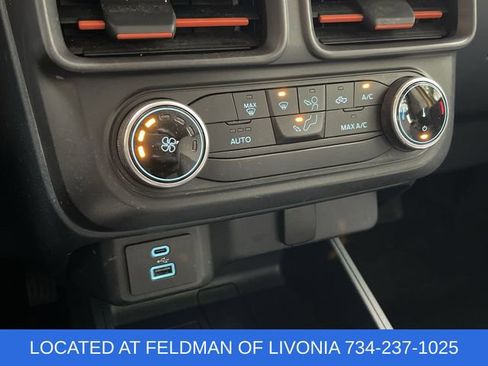 Used 2022 Ford Maverick XLT image 16