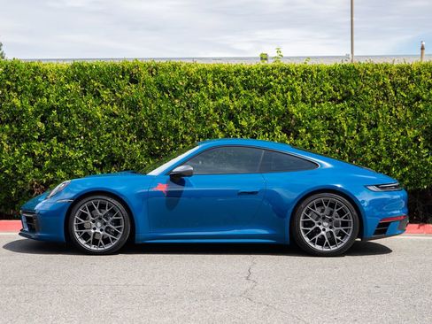 Certified 2024 Porsche 911 Carrera T RWD image 2