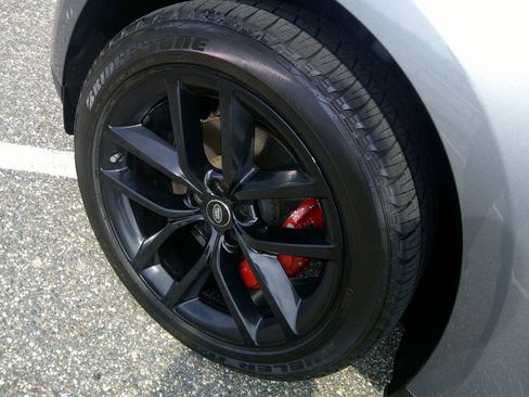 Used 2023 Land Rover Range Rover Sport SE image 10