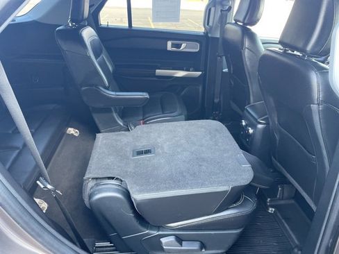 Used 2021 Ford Explorer Limited w/ Equipment Group 301A image 64