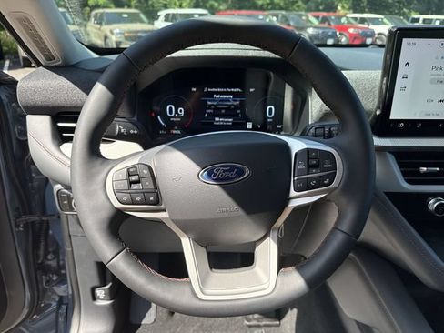 New 2026 Ford Explorer Active w/ Active Comfort Package AWD/4WD image 14