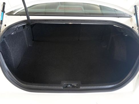 Used 2012 Lincoln MKZ FWD image 35