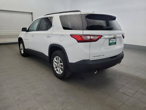 Used 2020 Chevrolet Traverse LT w/ Driver Confidence II Package AWD/4WD image 5