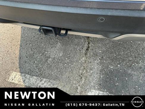 Used 2021 Ford Explorer Limited w/ Equipment Group 301A AWD/4WD image 9