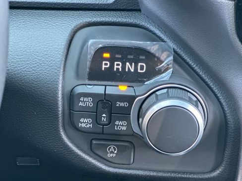 New 2026 RAM 1500 Big Horn AWD/4WD image 21
