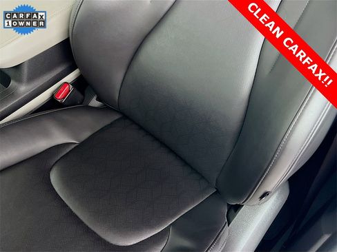 Certified 2023 Kia Carnival EX image 20