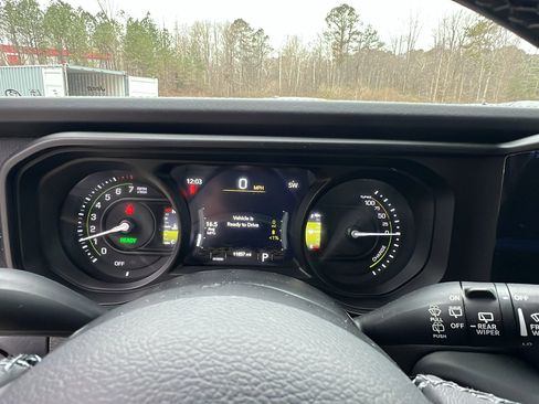 Used 2025 Jeep Wrangler Unlimited Rubicon 4xe w/ Convenience Group image 28