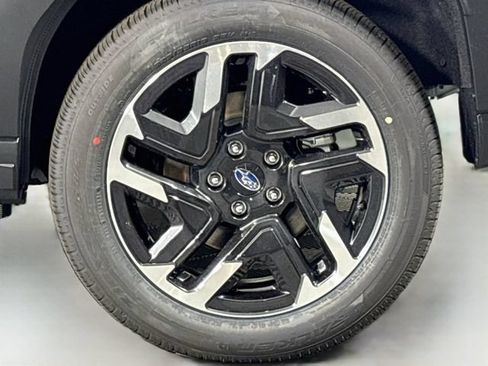 New 2026 Subaru Forester Premium AWD/4WD image 31