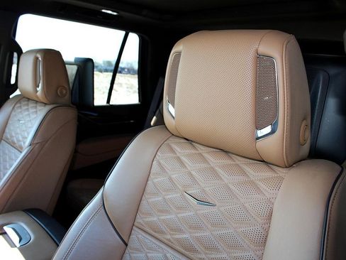 Used 2023 Cadillac Escalade Sport image 34