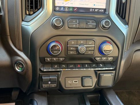 Used 2021 Chevrolet Silverado 2500 LTZ w/ LTZ Plus Package image 22