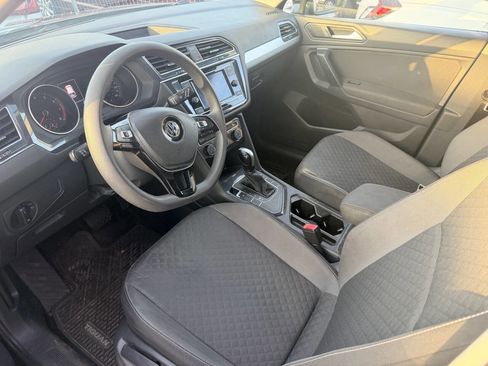 Used 2021 Volkswagen Tiguan S FWD image 8
