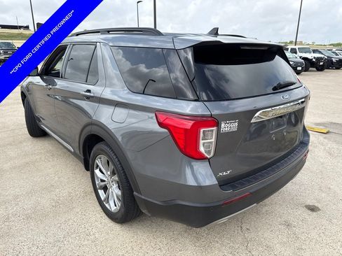Used 2023 Ford Explorer XLT w/ Equipment Group 202A RWD image 8