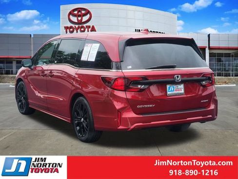 Used 2025 Honda Odyssey Sport-L image 7