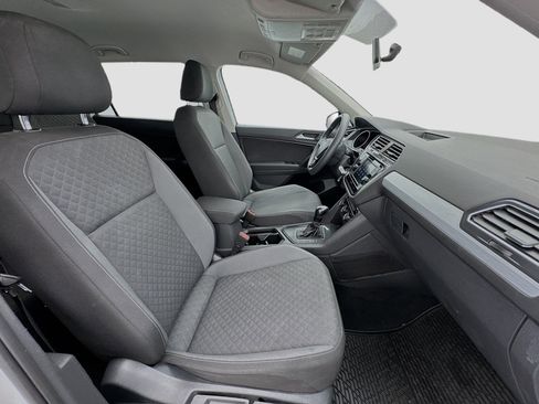 Used 2021 Volkswagen Tiguan S image 20