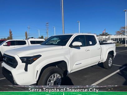 New 2025 Toyota Tacoma SR5