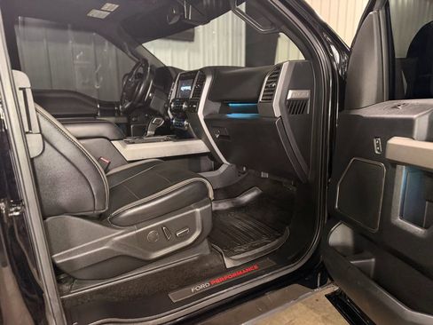 Used 2017 Ford F150 Raptor w/ Equipment Group 802A Luxury AWD/4WD image 3