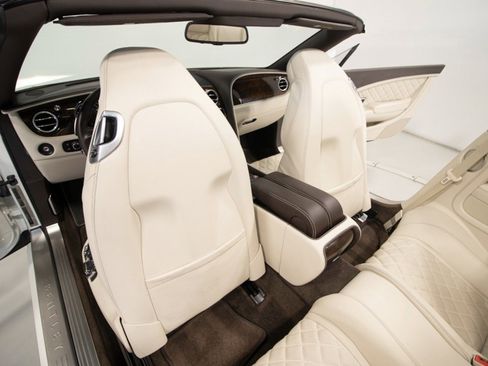 Used 2016 Bentley Continental GTC image 38